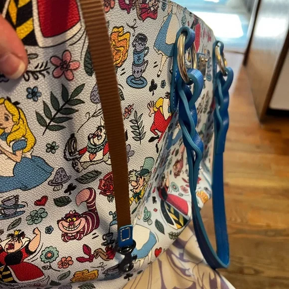 Dooney & Bourke Alice in Wonderland Tote Bag White Cream - Picture 2 of 8